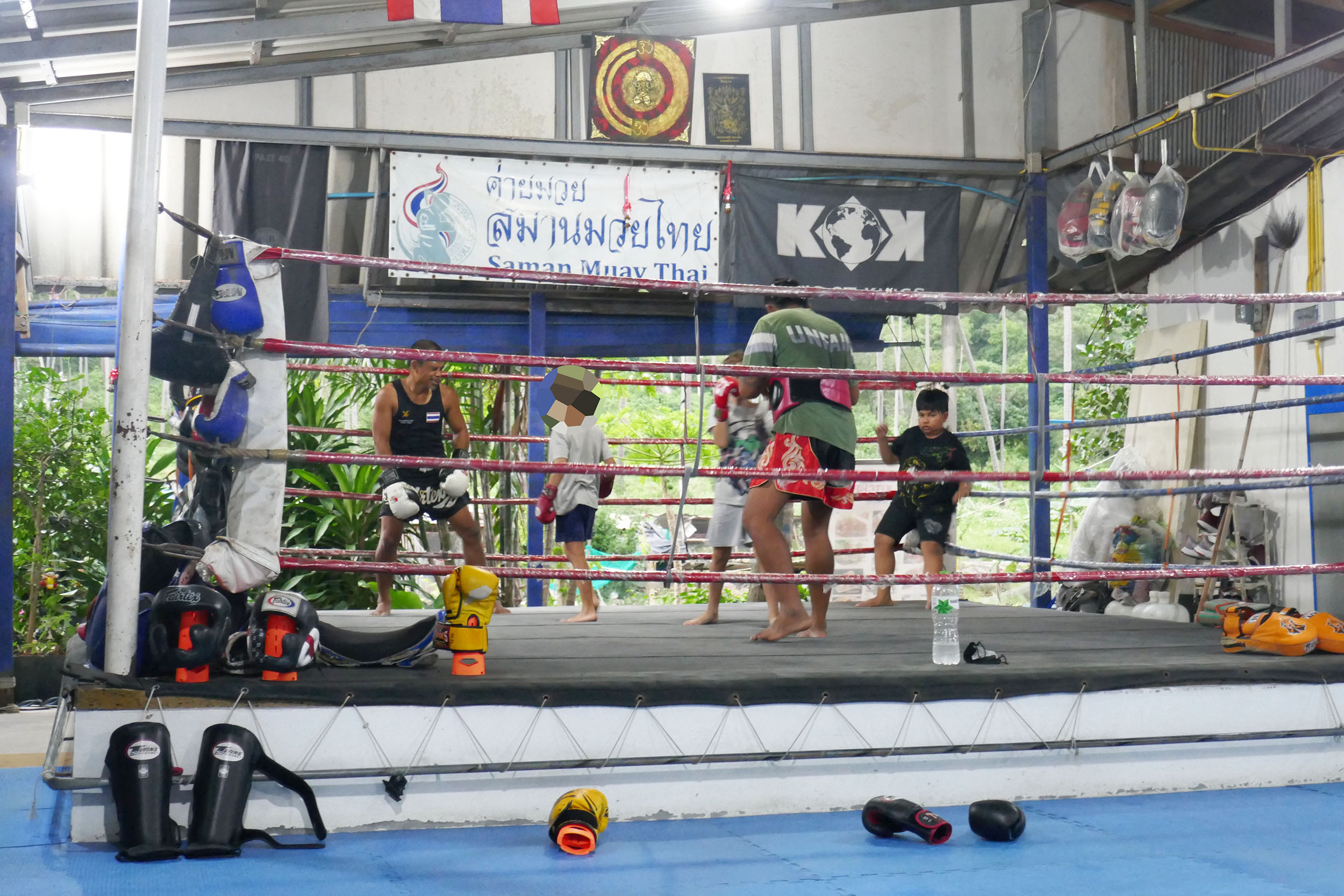 box thai enfant